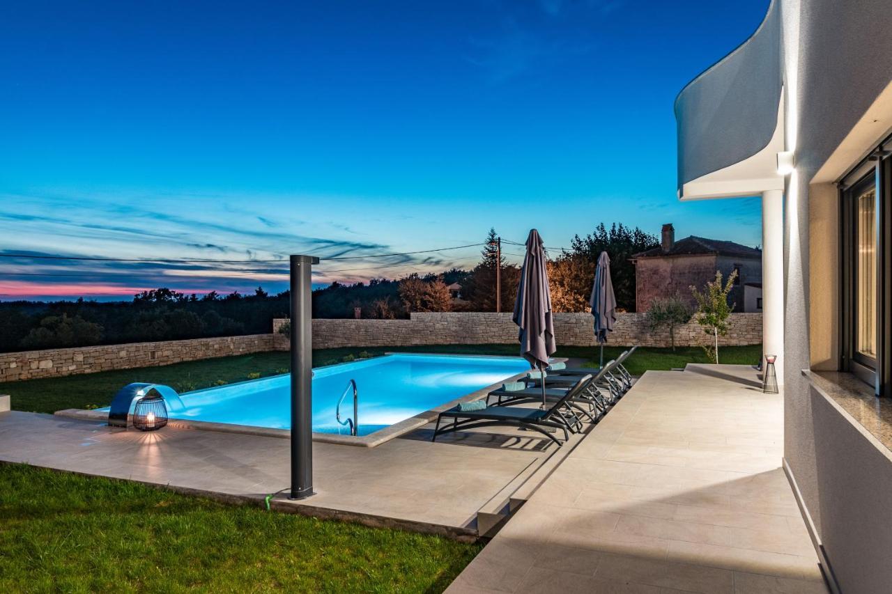 Villa Eleonora, Luxury Villa In Visnjan, Zuzici, Near Porec Višnjan Exterior foto